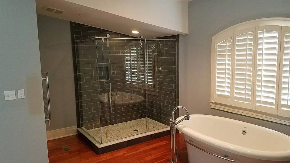 Shower enclosure