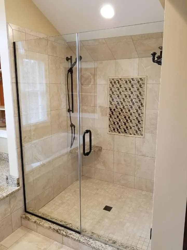 Shower glass enclosure