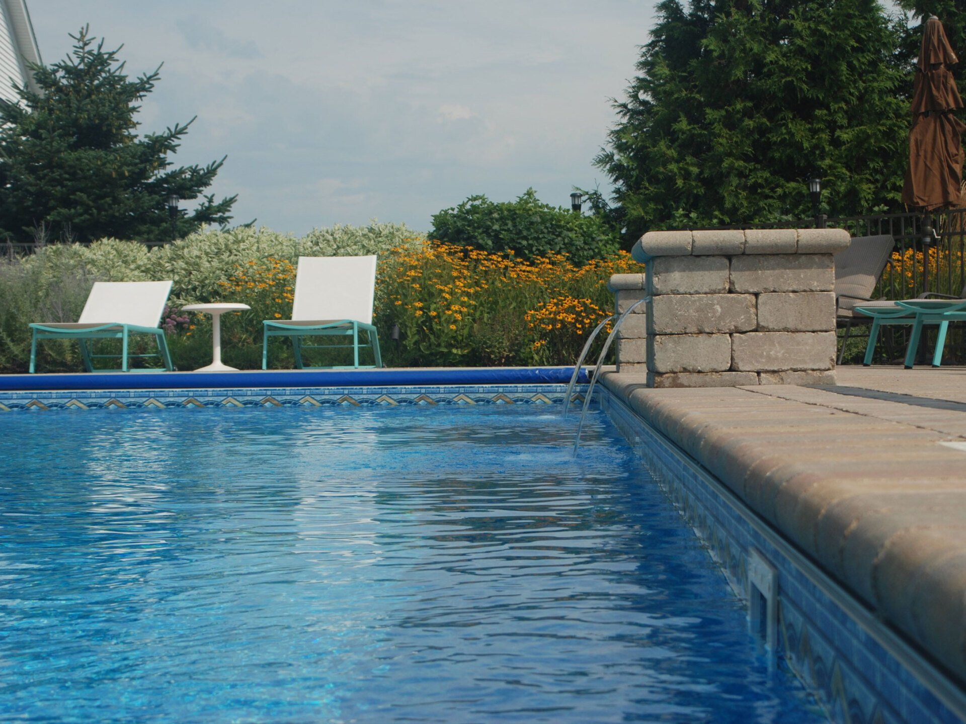 Custom swimming pool