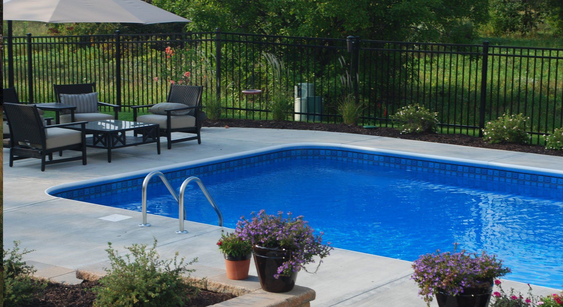 Inground swimming pool