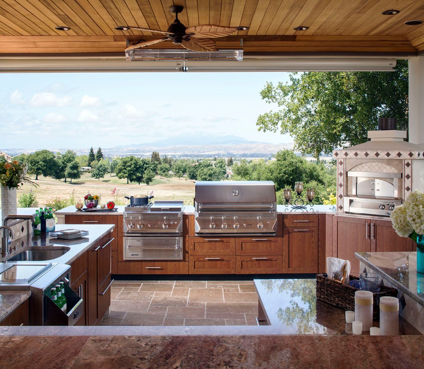 Outdoor Kitchen