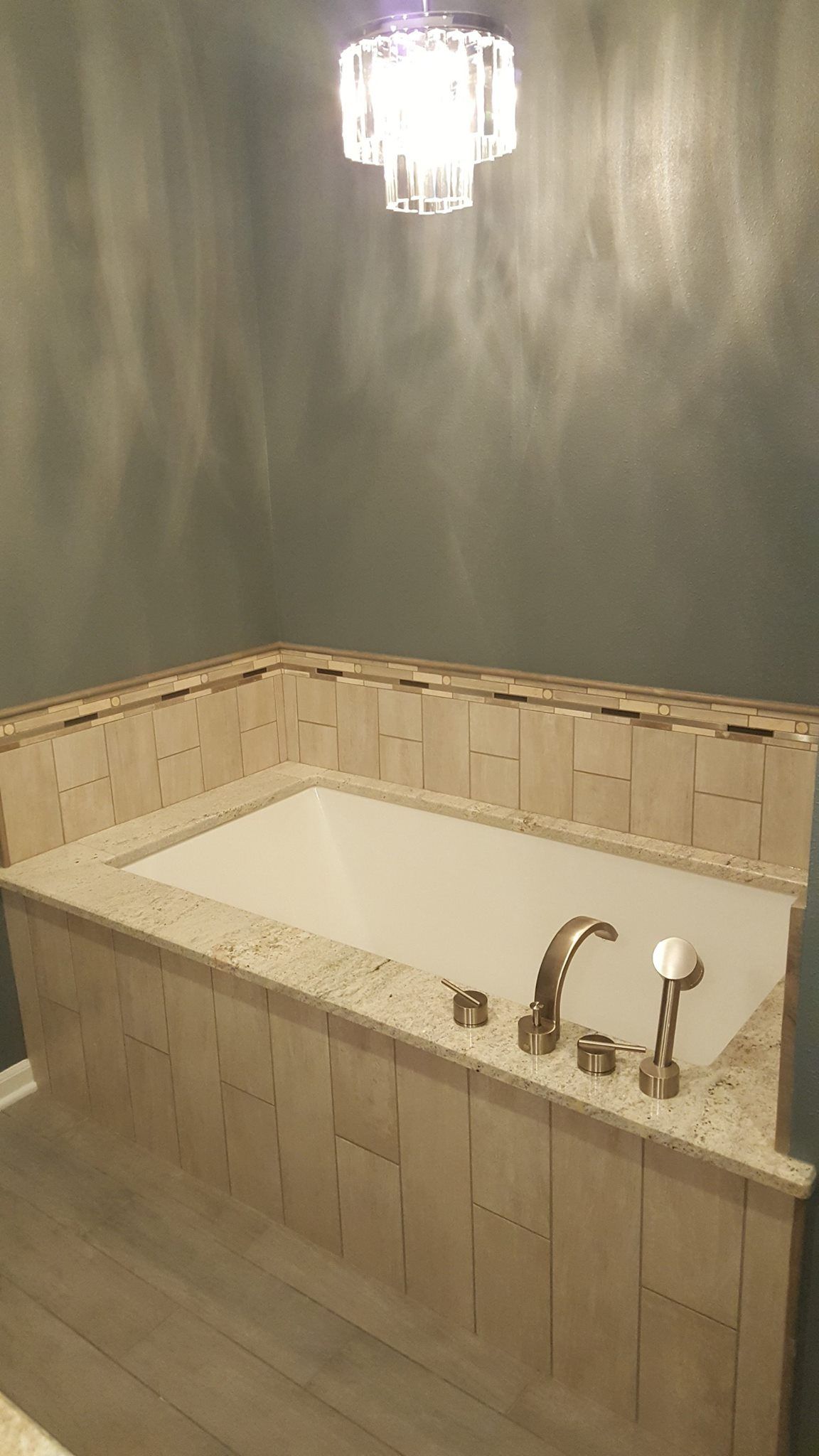 Tub surrounds
