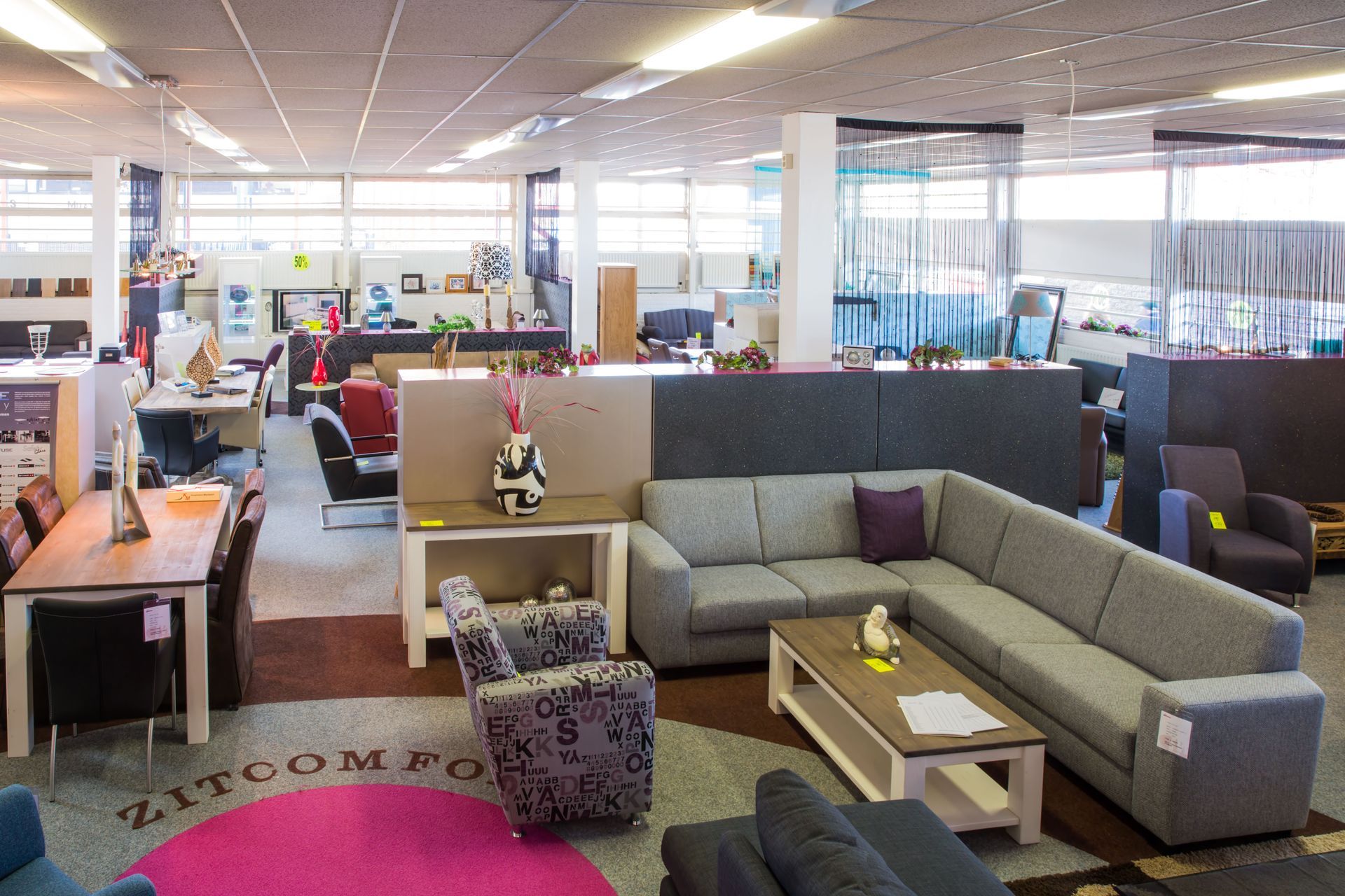 rental furniture store