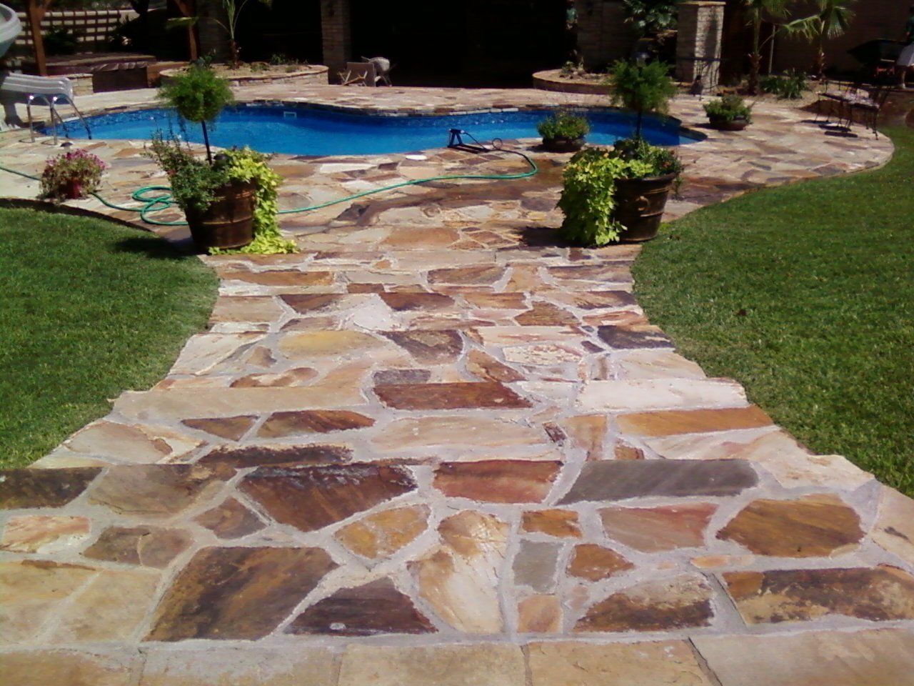 Nash & Associates Landscaping Inc.