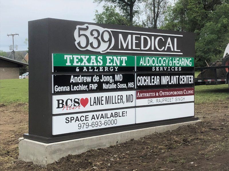 A sign for 539 medical texas ent and allergy
