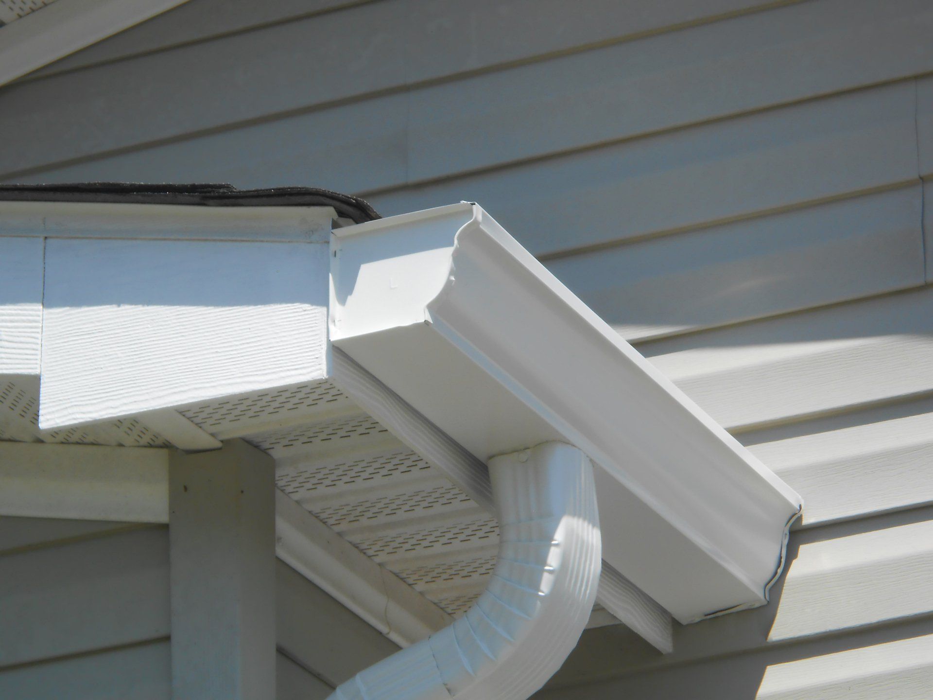 Residential gutter service