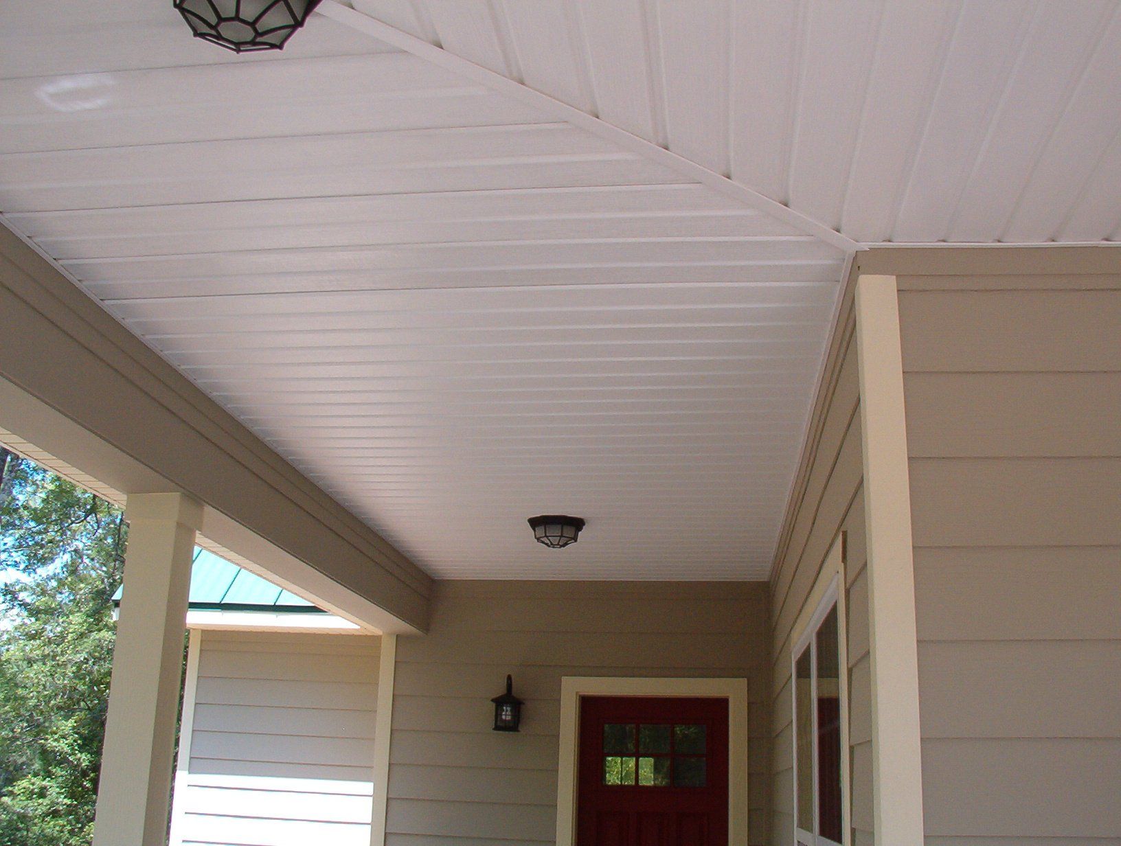 Residential siding and soffit service