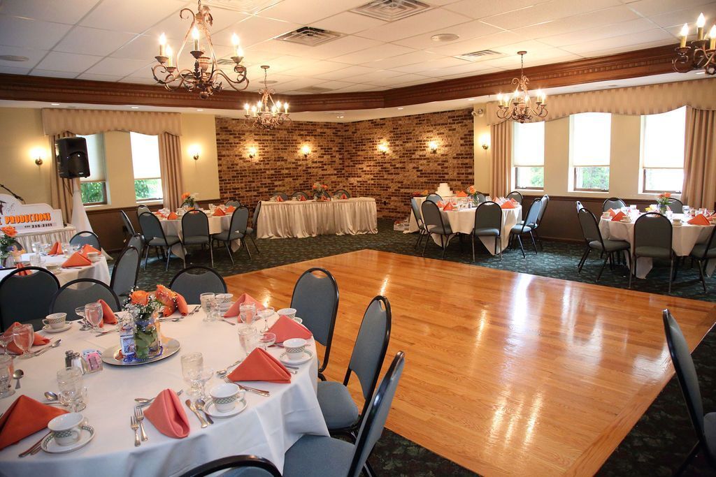 Barn House Village Photo Gallery Rustic Venue Bath, PA Lehigh