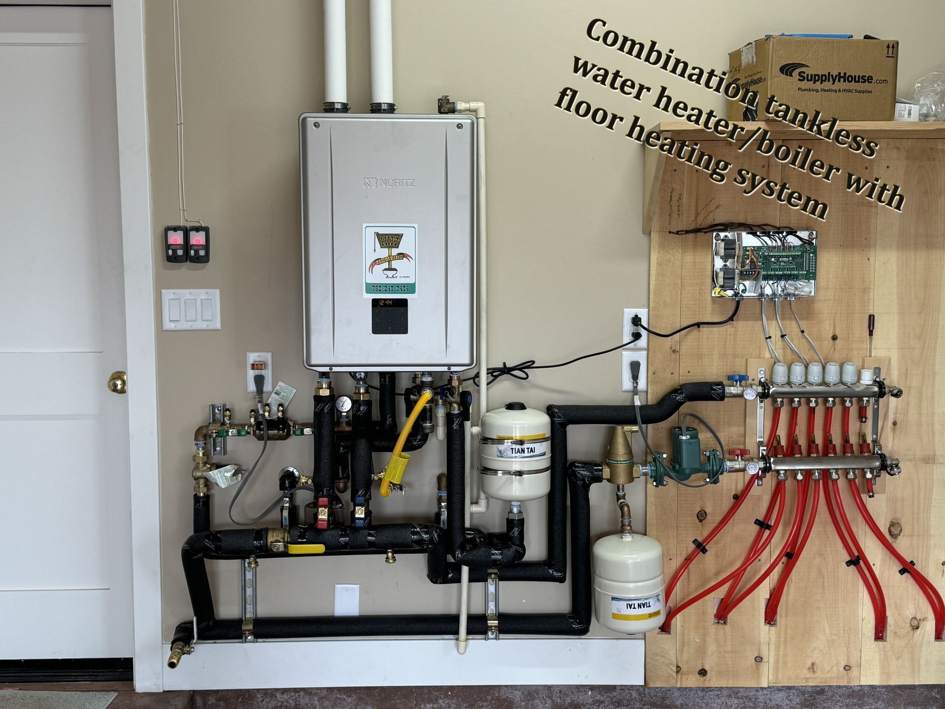 A combination tankless water heater / hotter with floor heating system