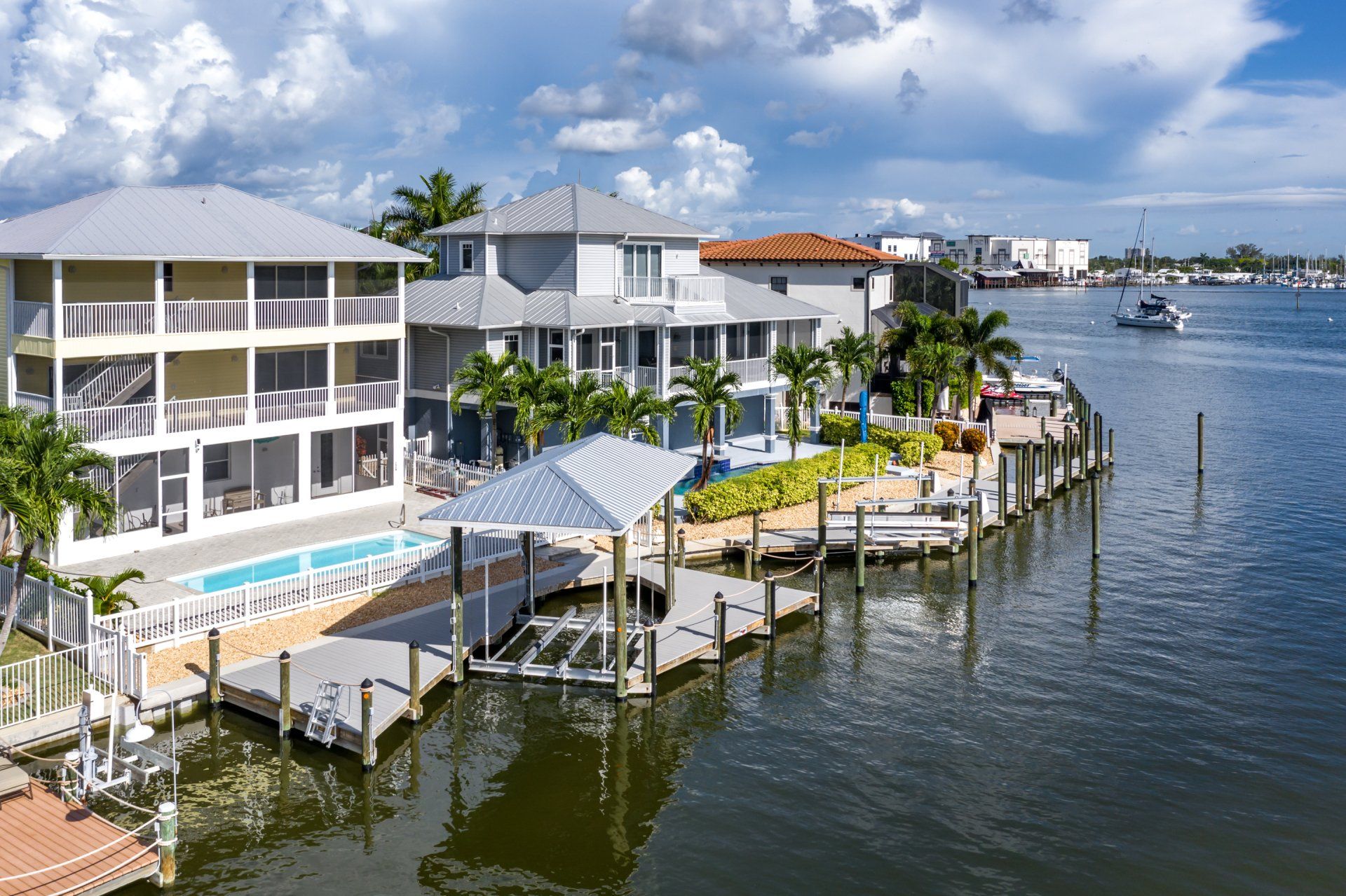 Honc Docks & Lifts | Boat Docks | Cape Coral, FL