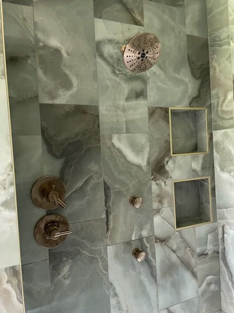 A green walled shower