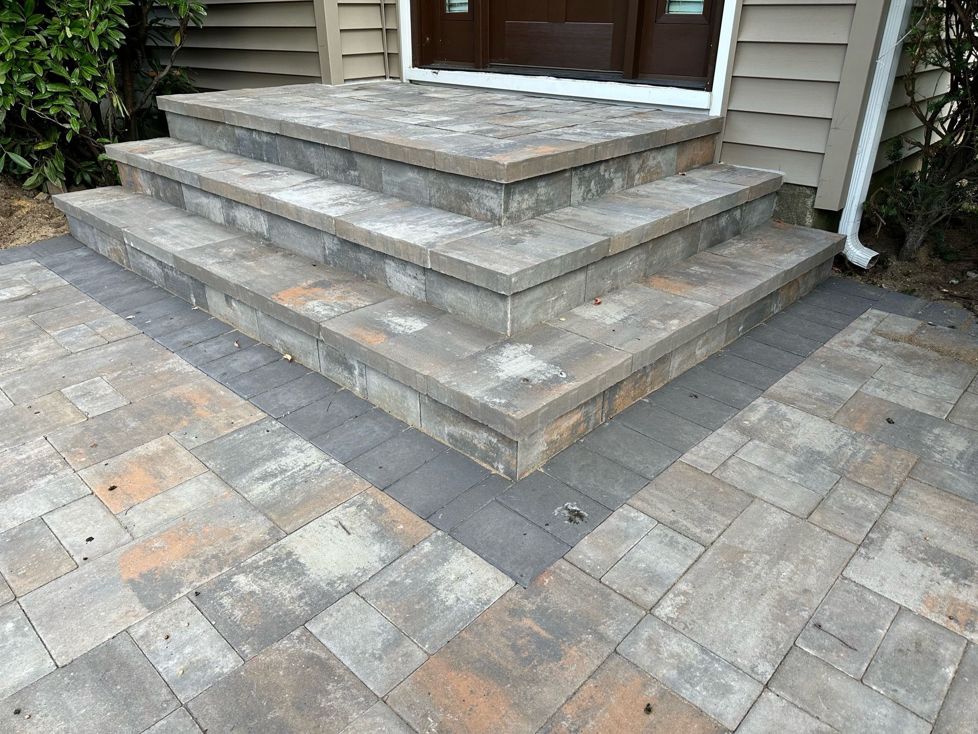 Natural stone pavers for driveways, patios, and walkways in Westbury, NY