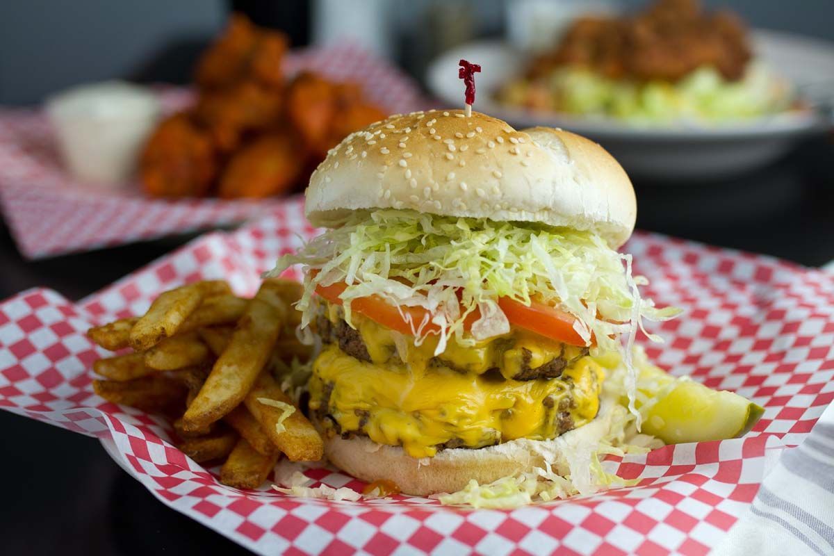 Classic burgers with fries