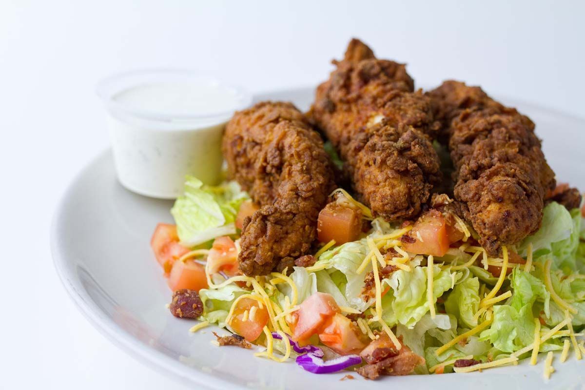 Chicken combo with salad and dip