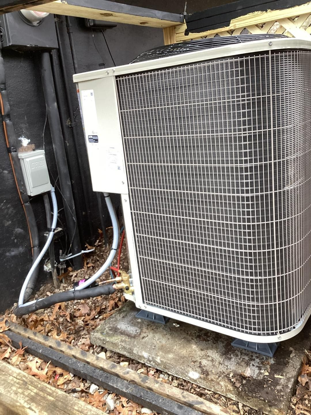 This is a Carrier air handler and Carrier heat pump change out done by our technician Bob in Ripley, West Virginia