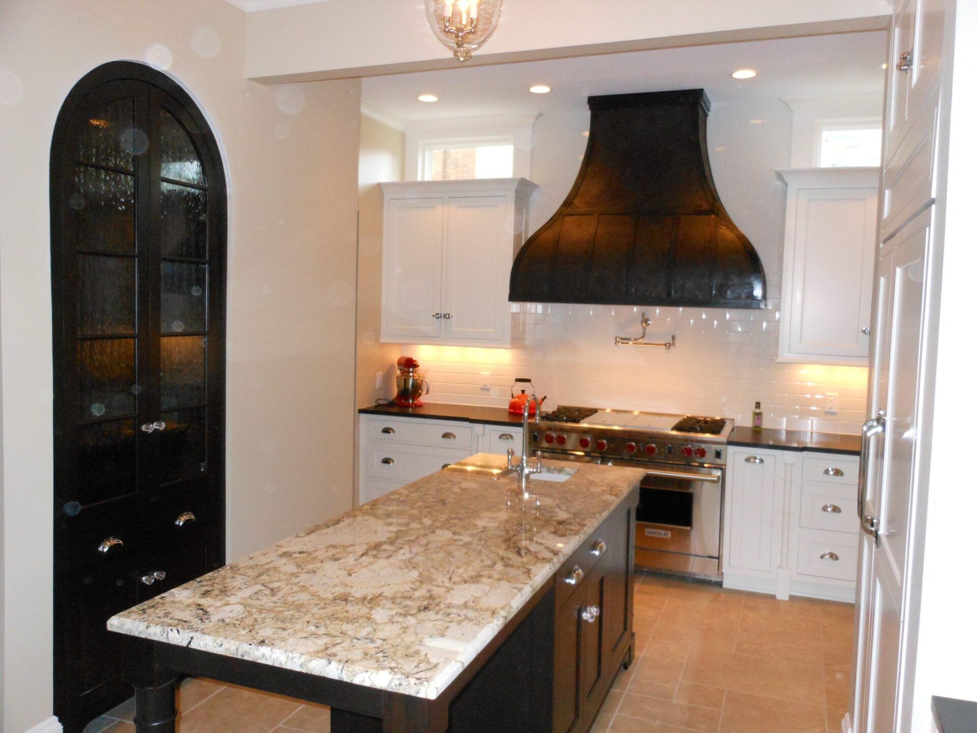 Kitchen granite countertop