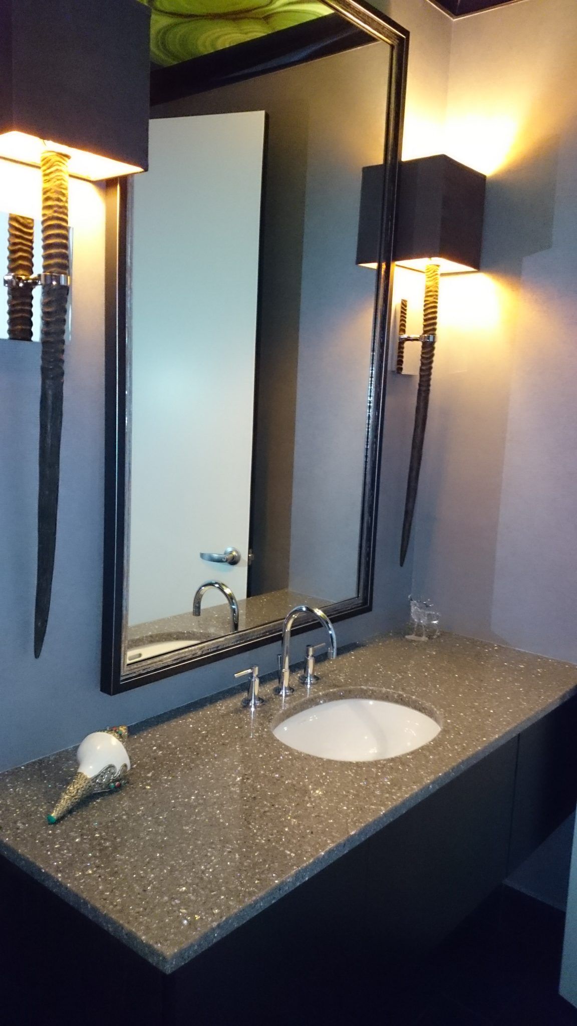 Bathroom vanity countertop