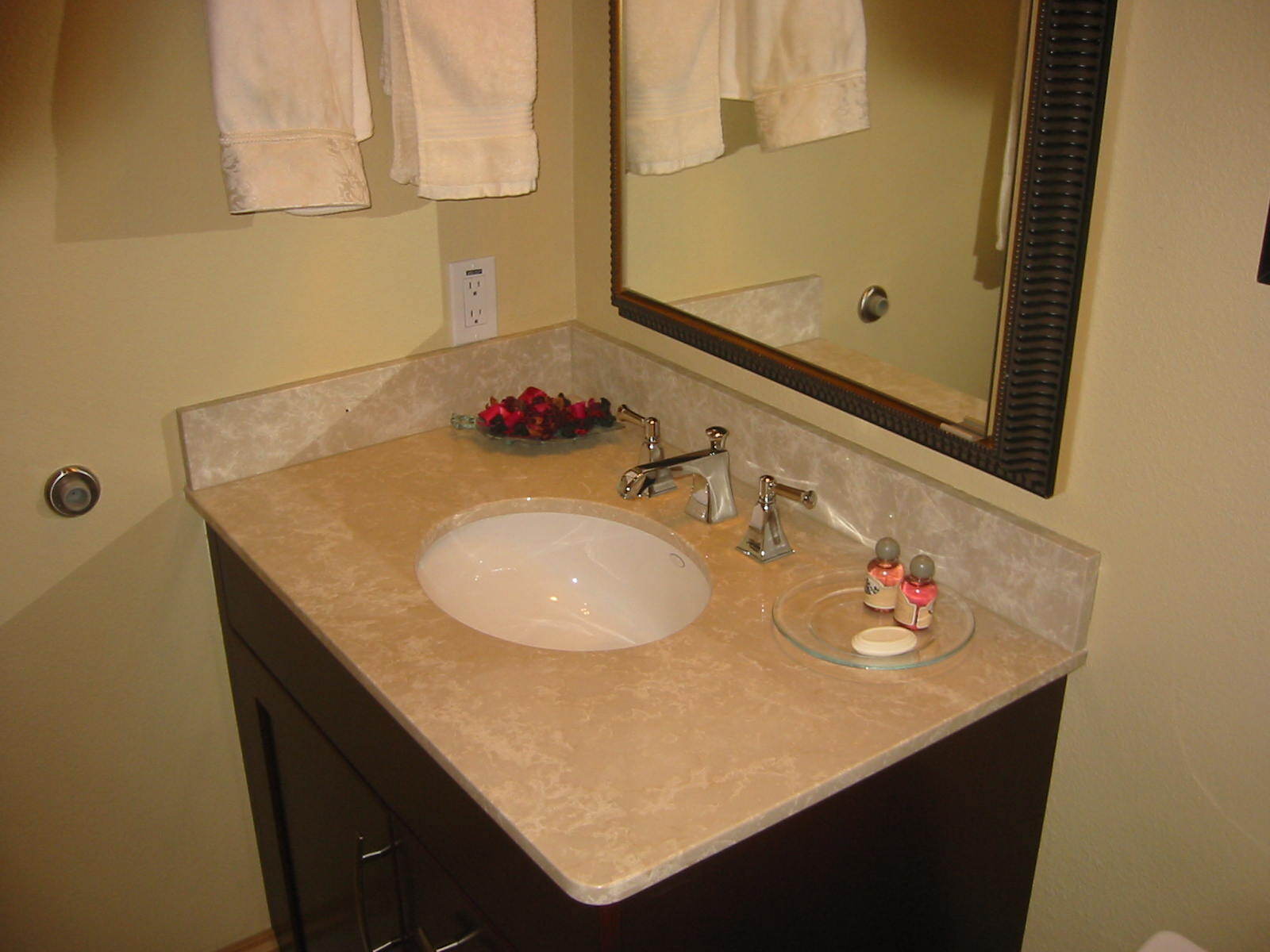 Bathroom vanity countertop