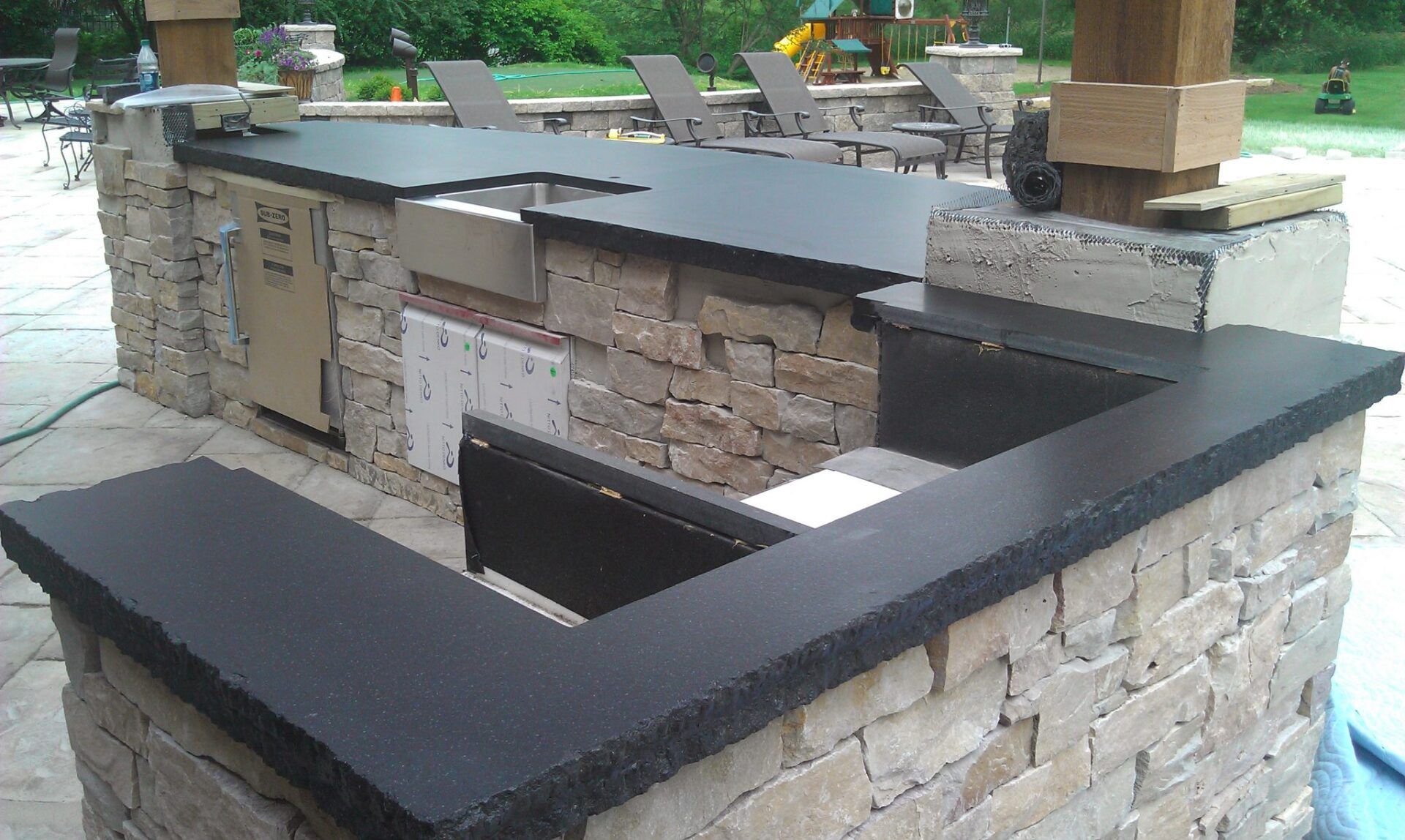 Outdoor countertop