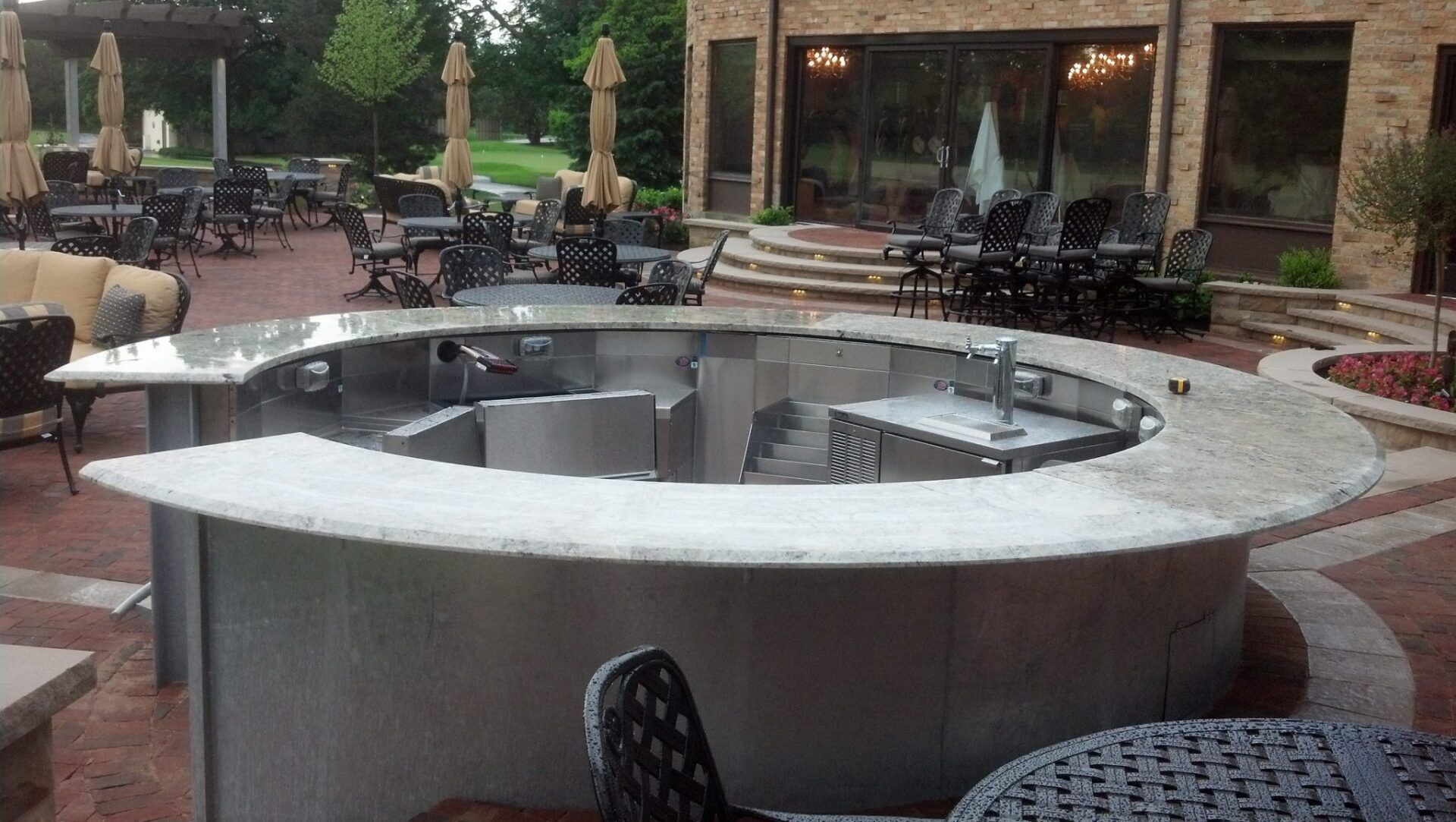 Circular shaped countertop