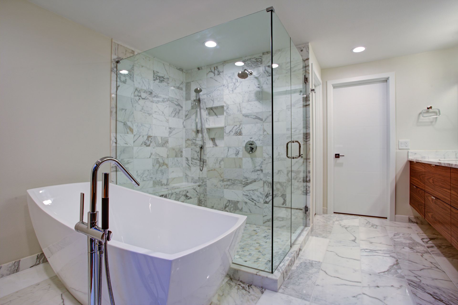 How a Custom Shower Door Can Elevate Your Master Bathroom
