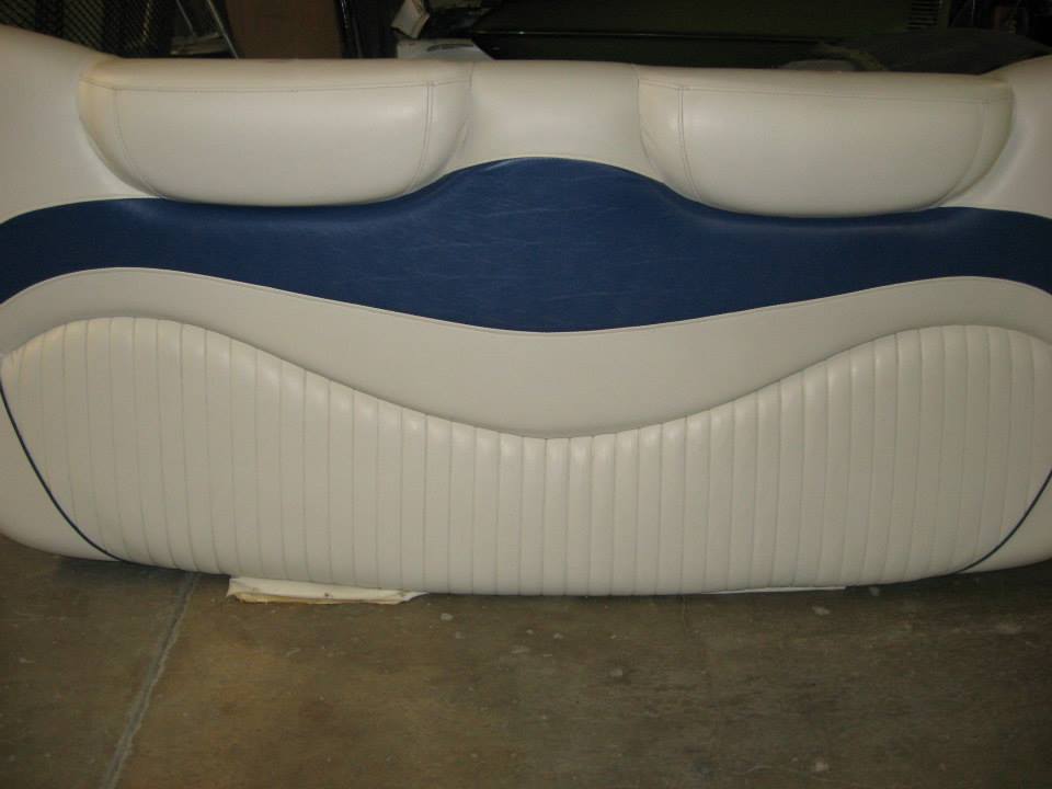 Boat seat