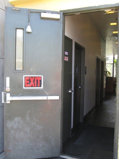 commercial doors and closers