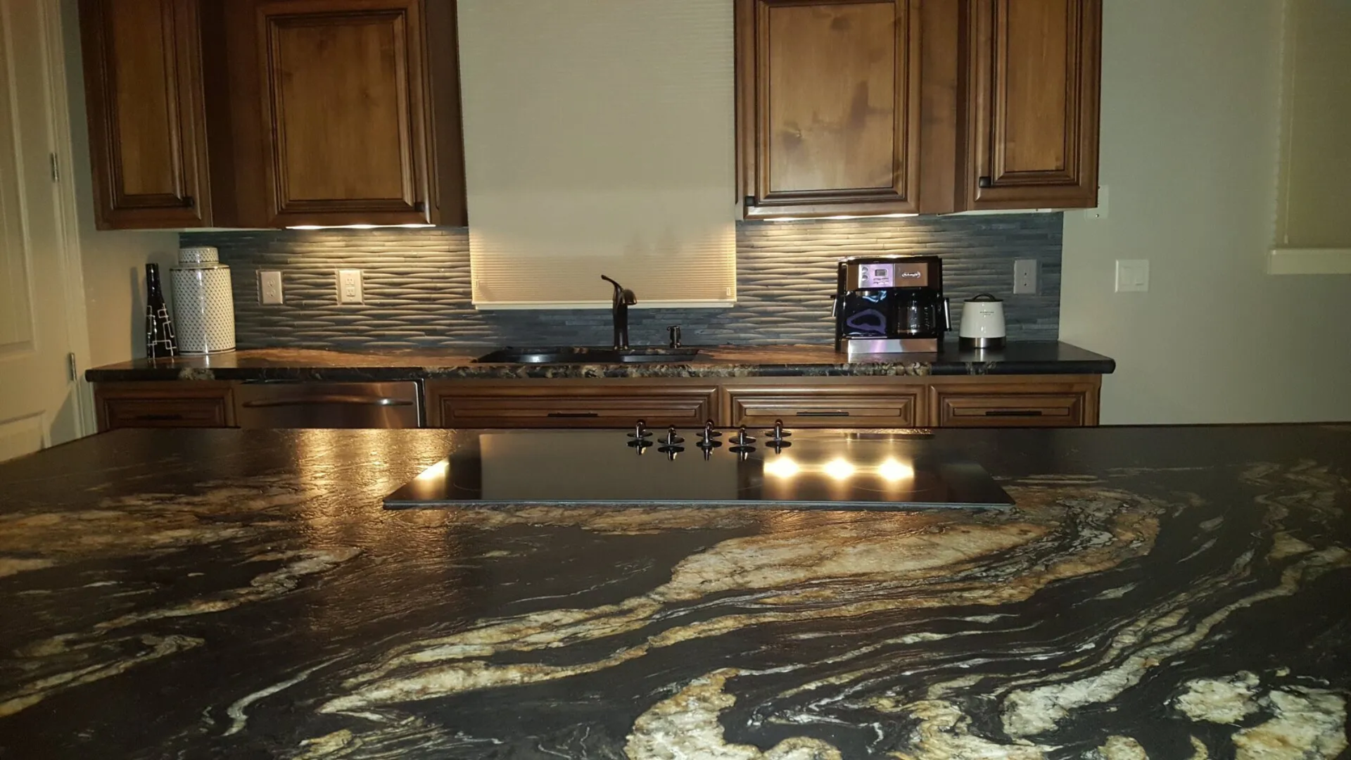 Why Custom Builders Should Work Directly With Their Stone Fabricator
