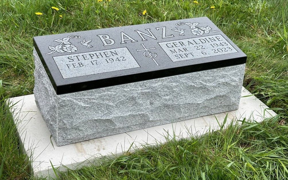 Gravestone with names 