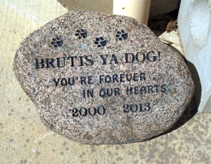 Grave marker for dog Brutus, with inscription 