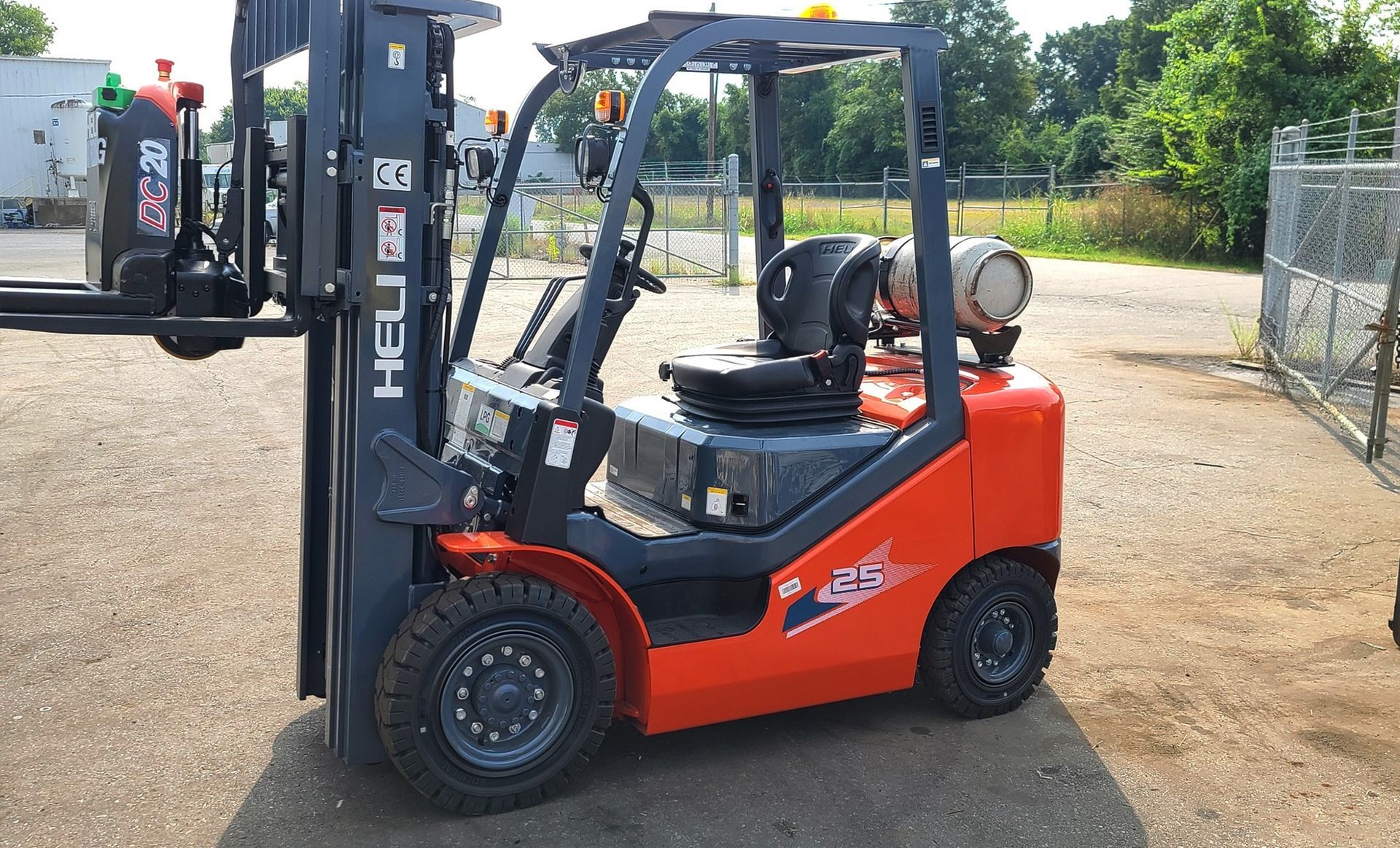 Forklifts services