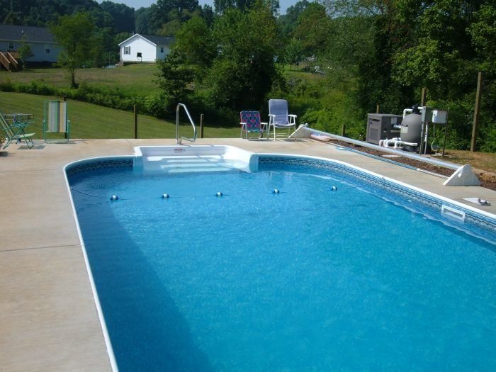 Simple Rectangle Shaped Pool