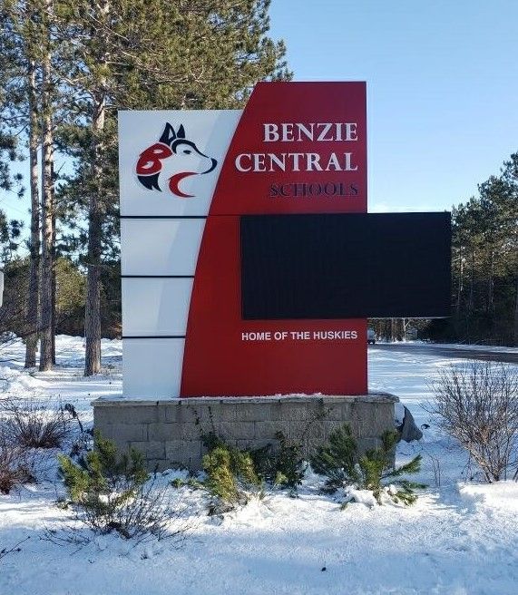 benzie central schools custom led monument sign