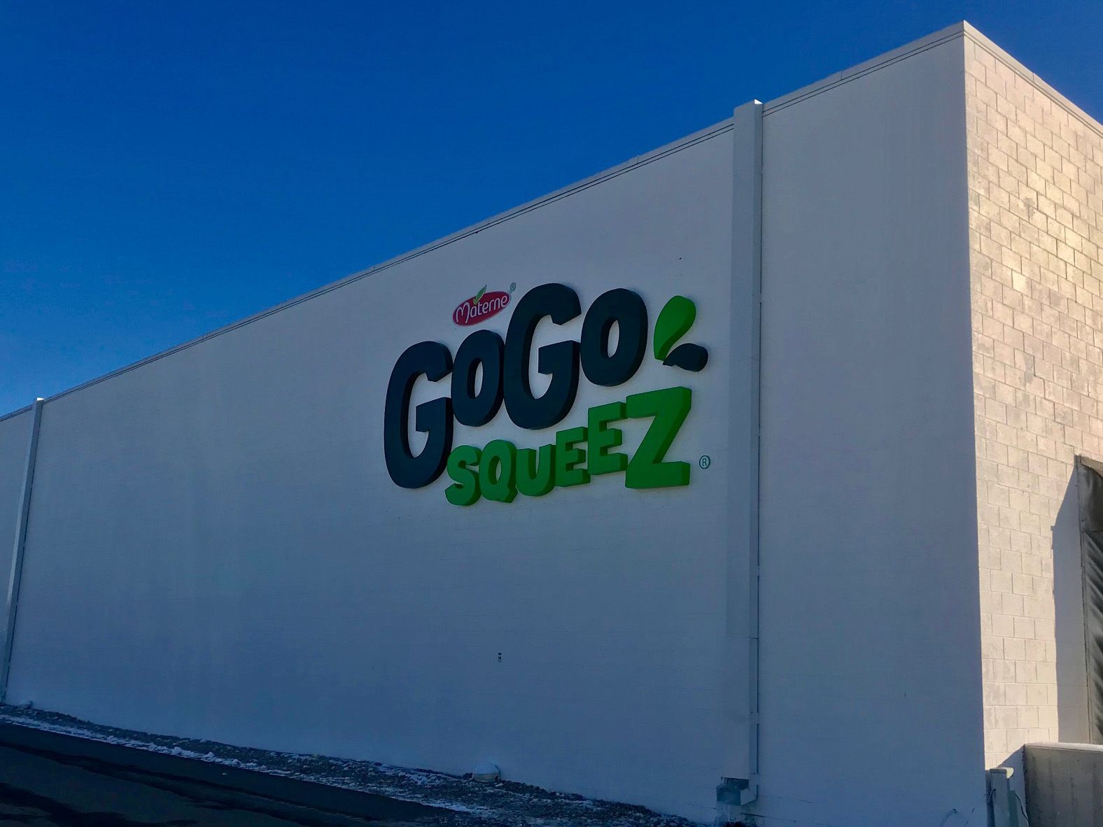 go go squeez custom exterior 3d building letters