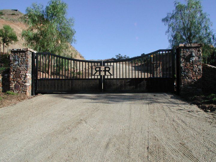 Ranch & agricultural fencing