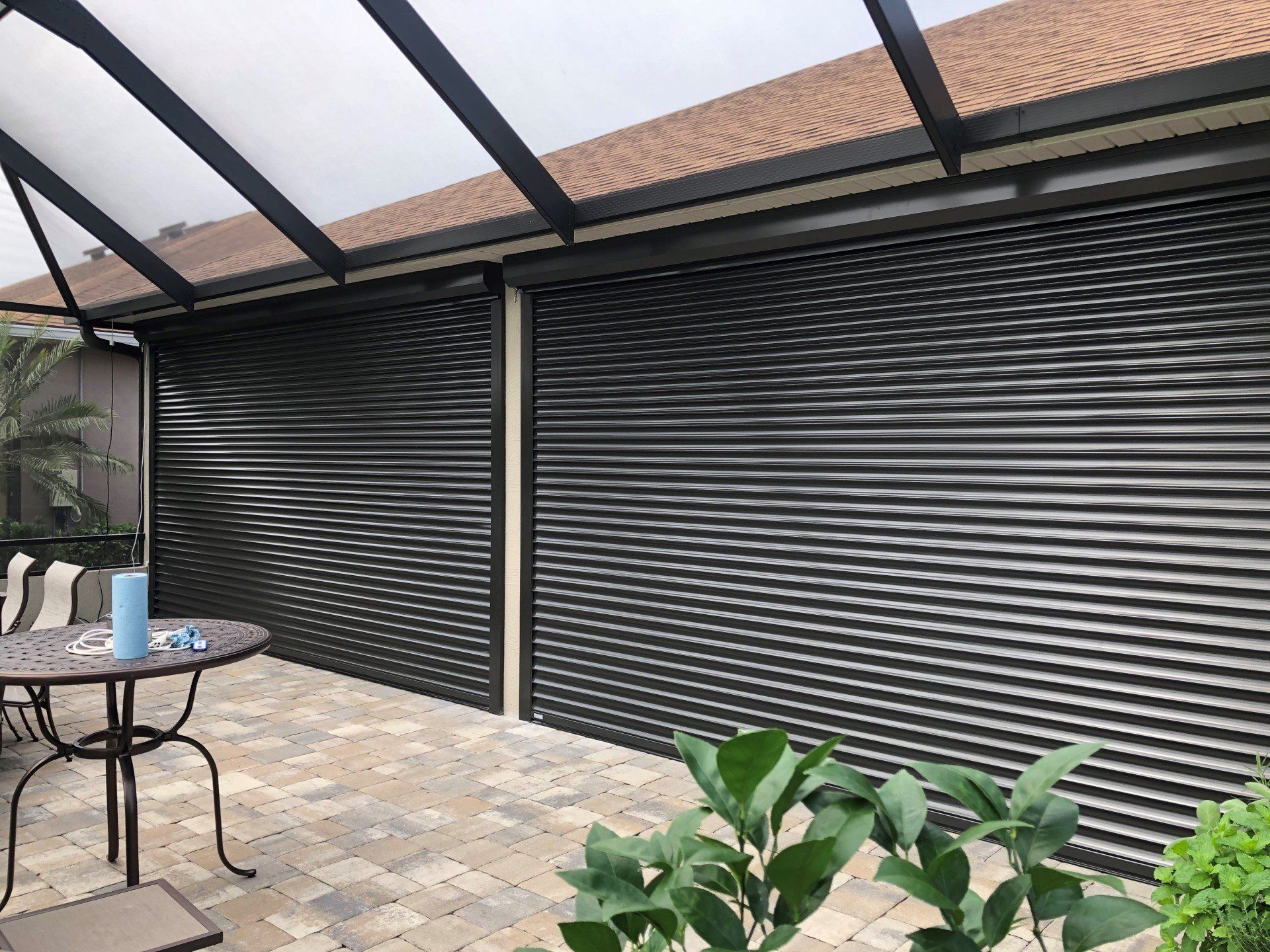 Rolling shutter system