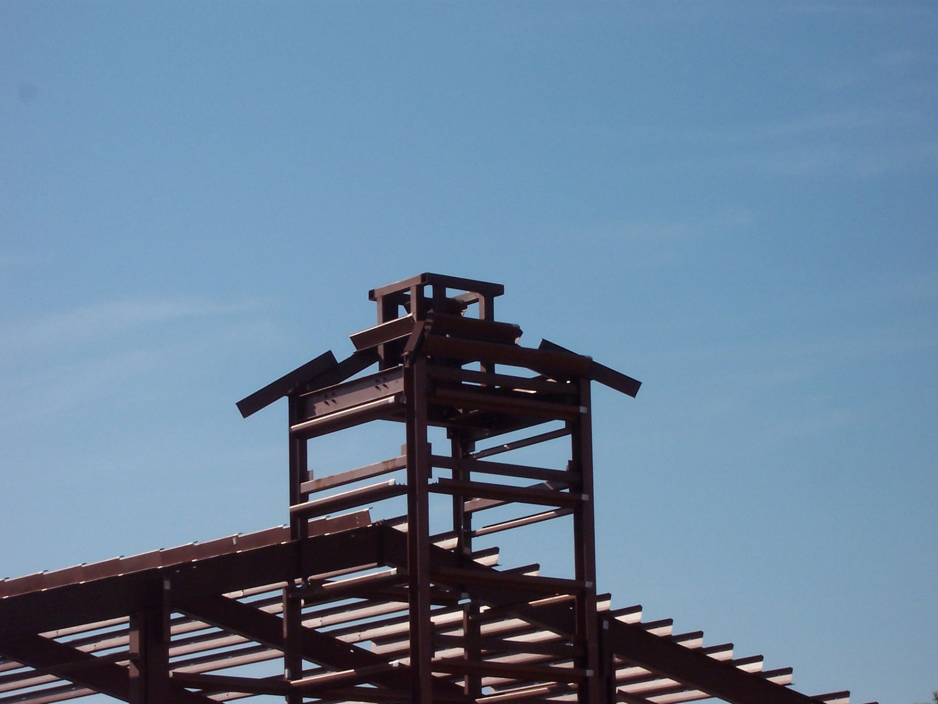 Engineered steel building