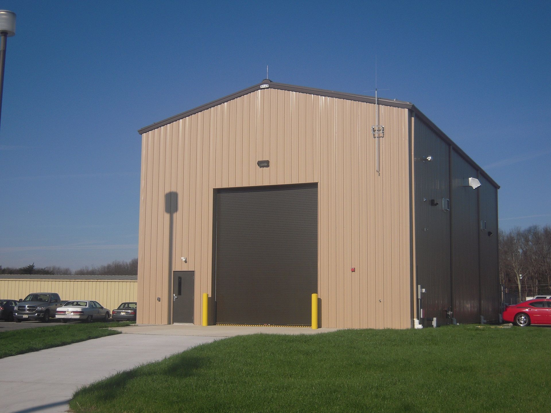 Engineered steel building