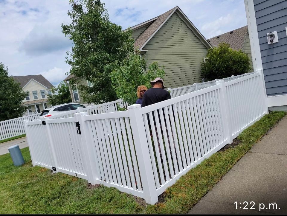 outside corner of decorative fence