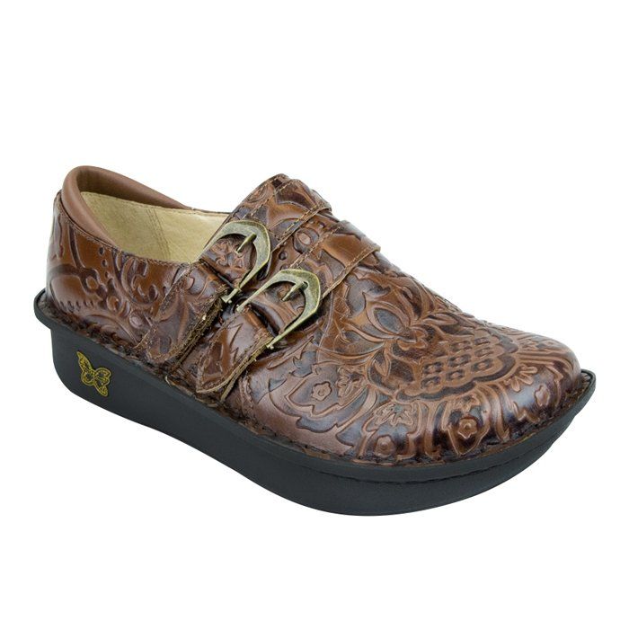 Orthotic comfort shoes