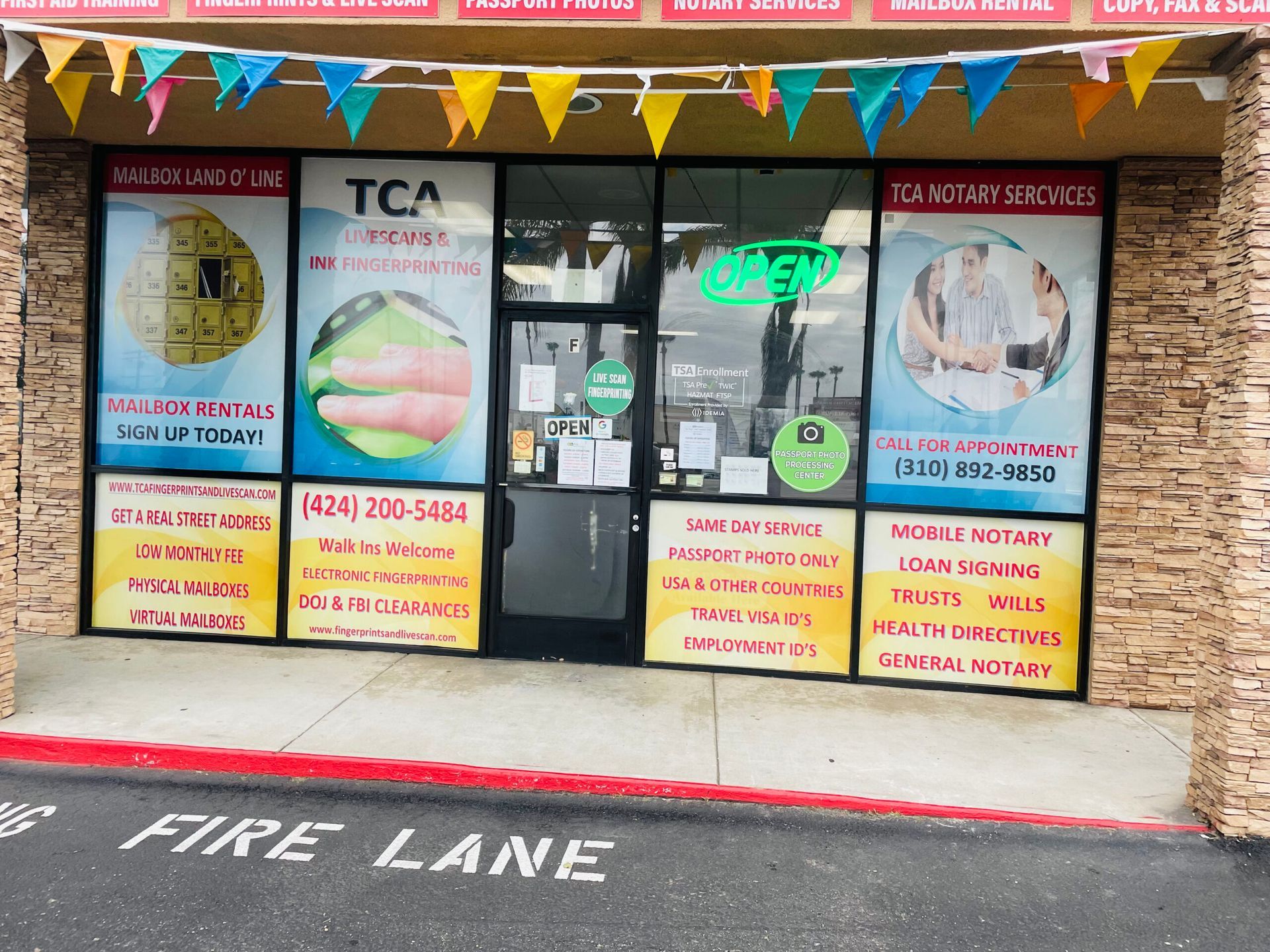 A store front with a sign that says fire lane
