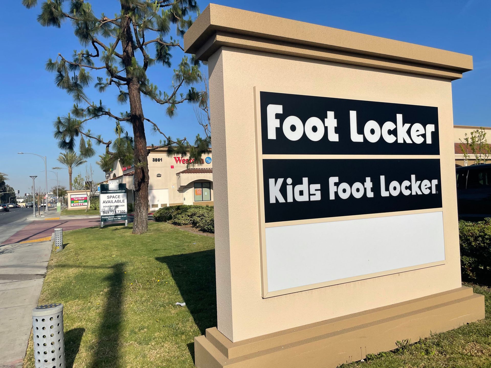 A sign for the foot locker and kids foot locker