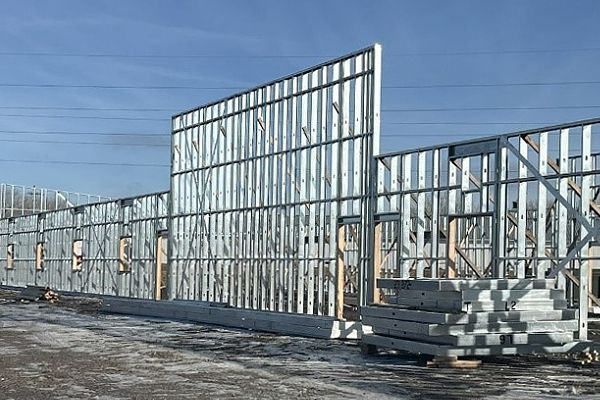 Metal roof framing of a building