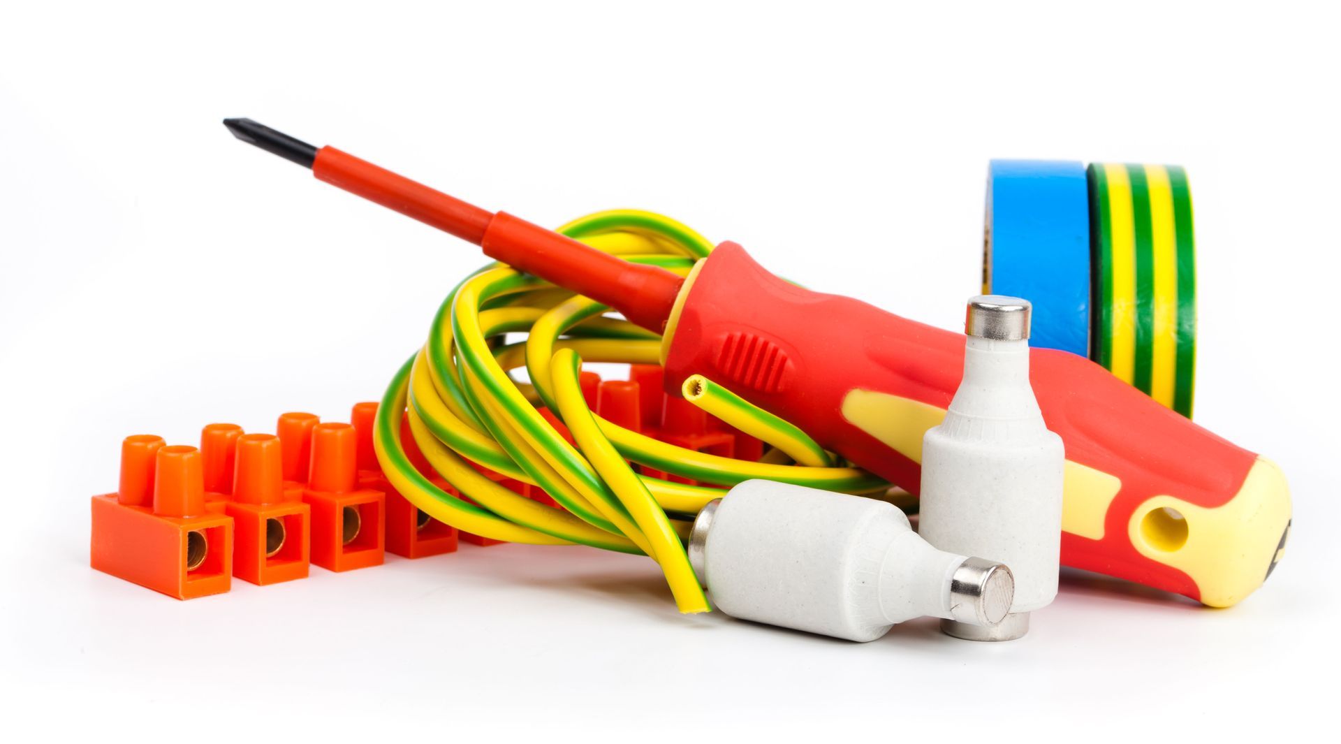 Electrical tools: screwdriver, wires, tape, terminal blocks, light bulbs.