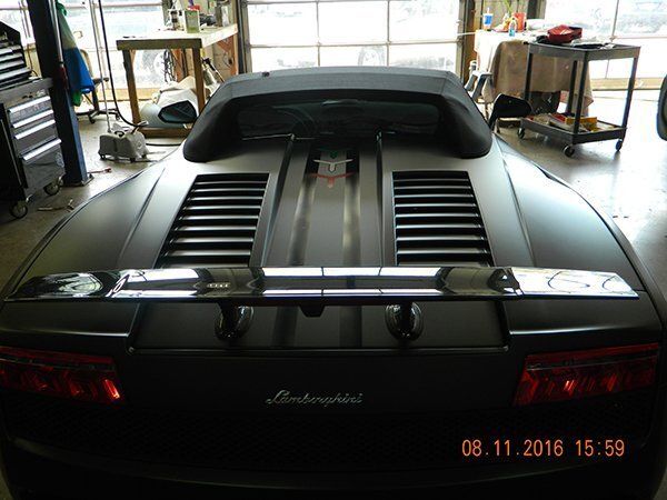 Lamborghini rear spoiler