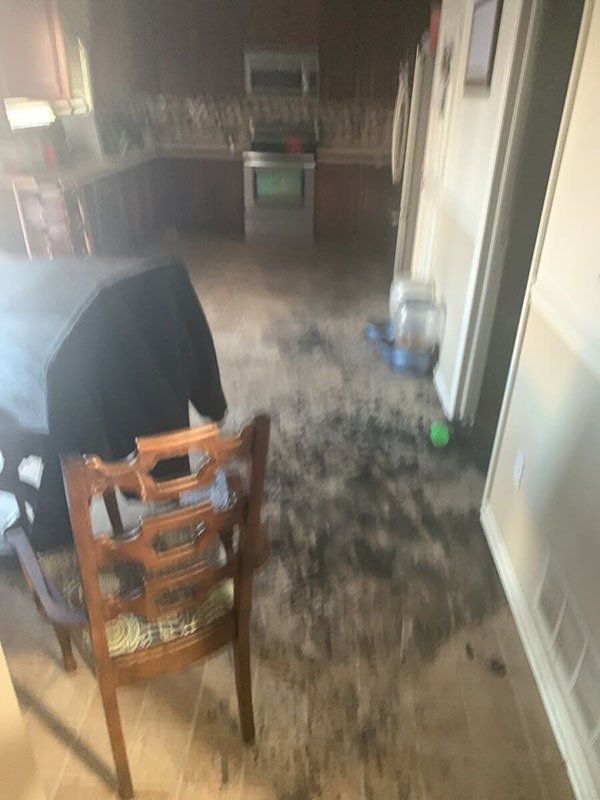 blurred kitchen image