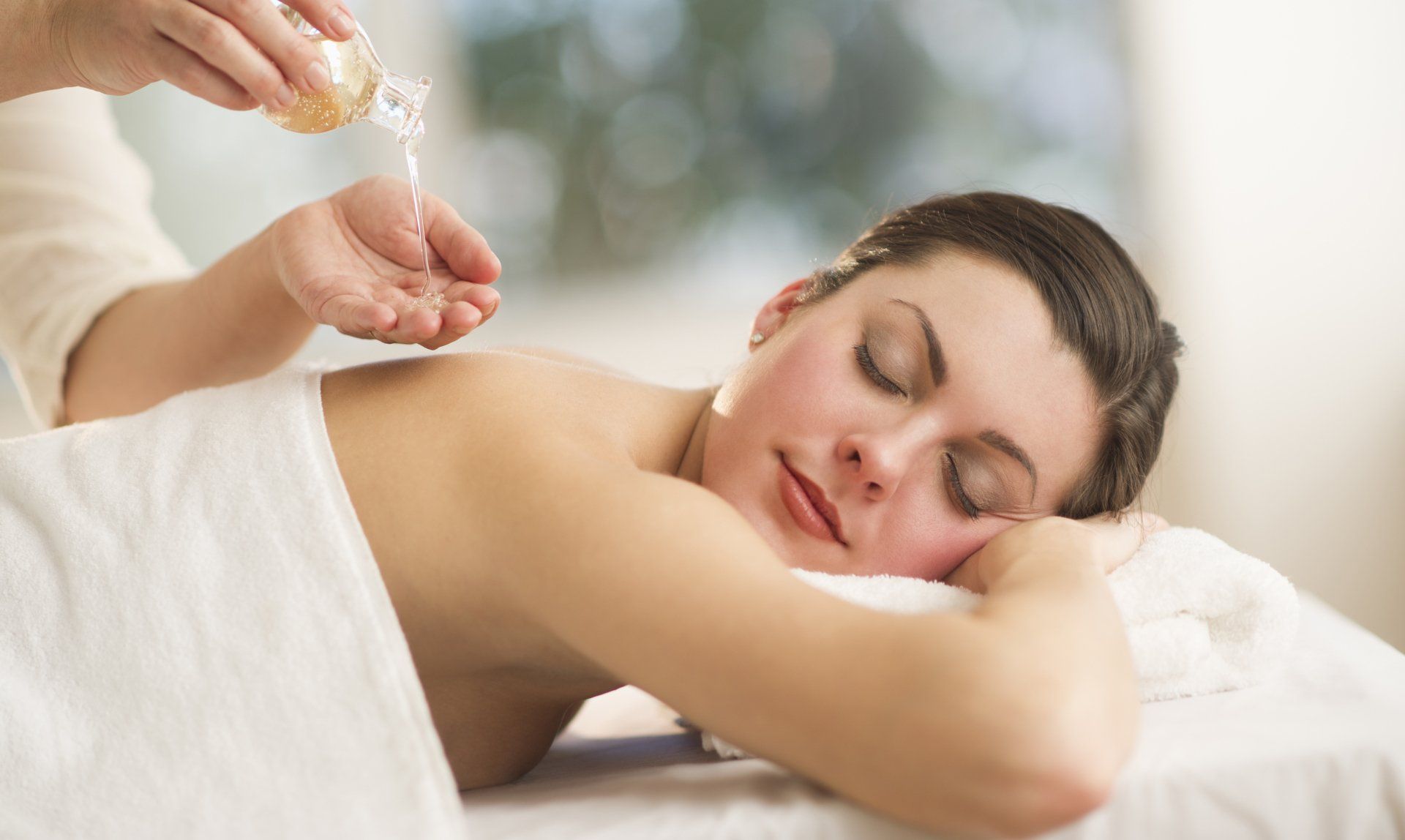 Oil body massage