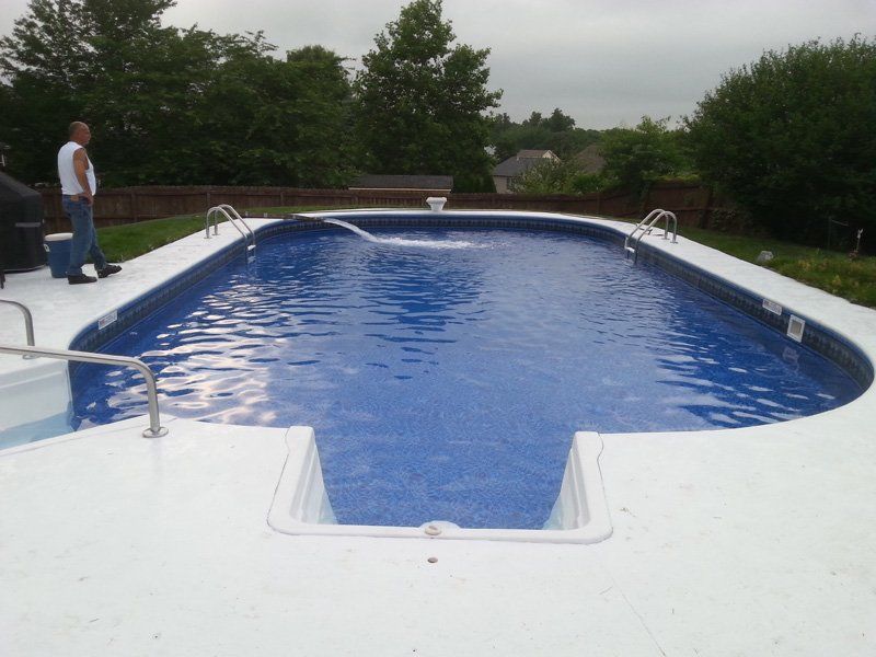 Pool with liner