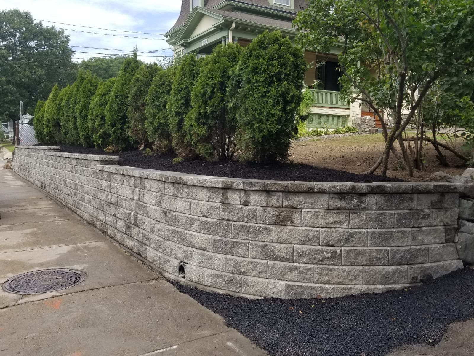Retaining wall