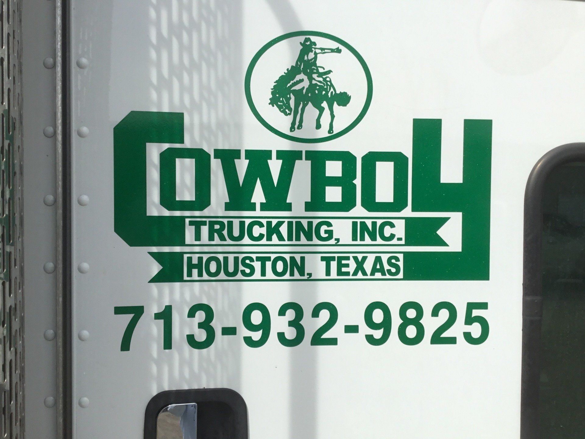Cowboy Trucking Inc logo